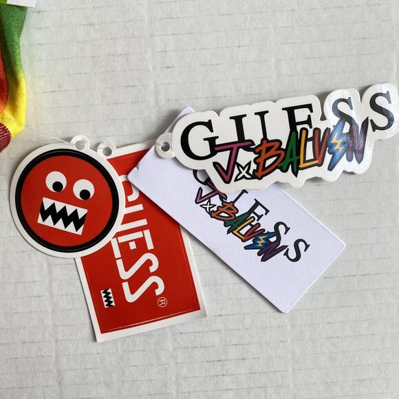Guess x J Balvin Crop Top Womens Medium Vibras Tie Dye Logo Reggae Merch M NEW - Picture 4 of 7